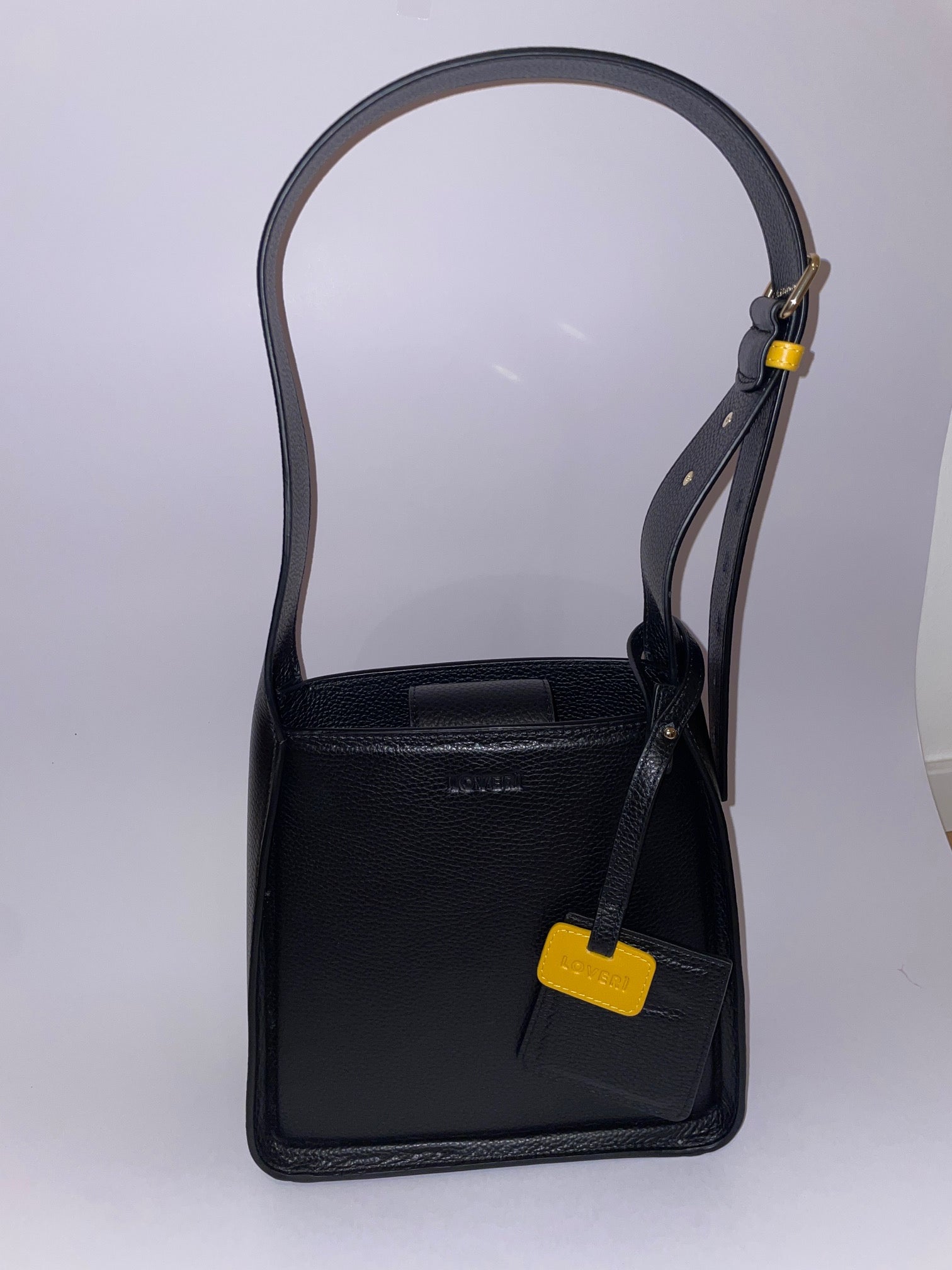 Borsa Carry Small in pelle di vitello Martellata Nero