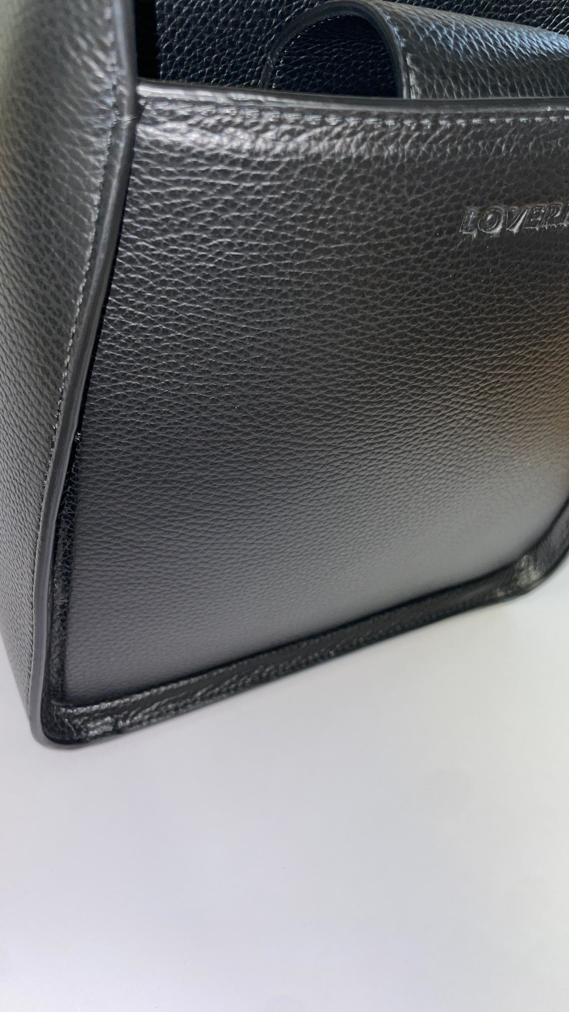 Borsa Carry Small in pelle di vitello Martellata Nero