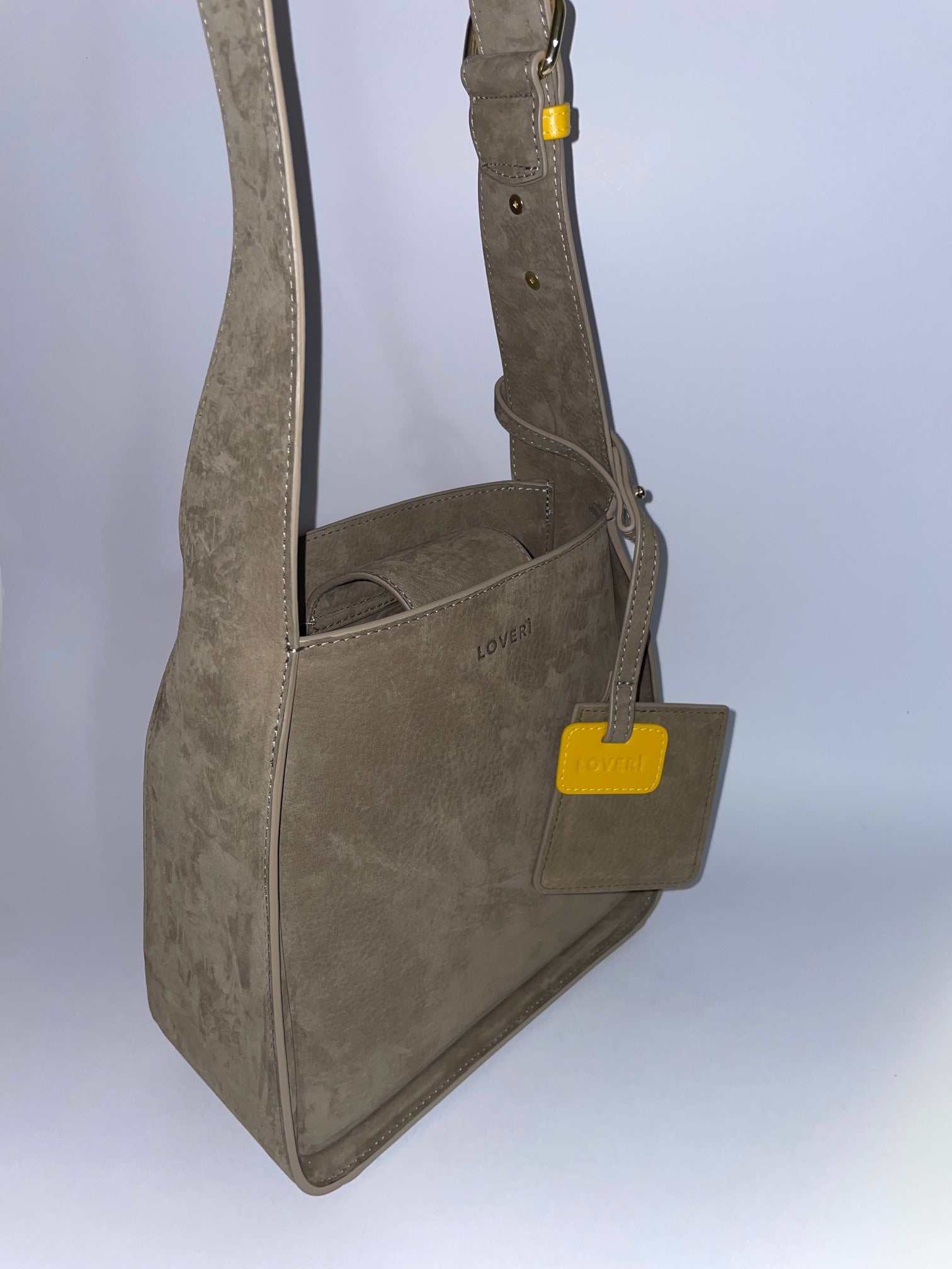 Borsa Carry Small in pelle di vitello Nabuk