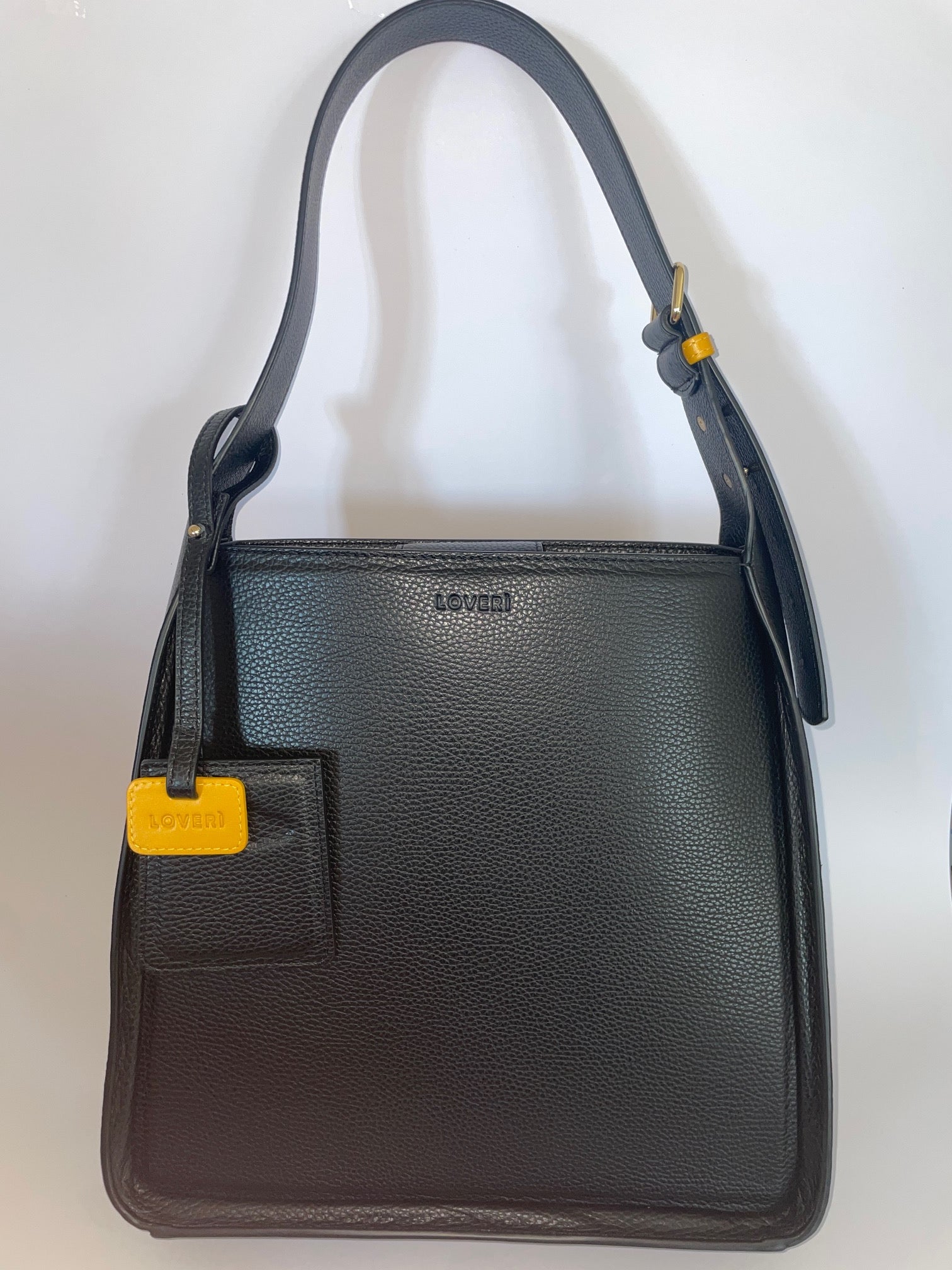 Borsa Carry Medium in pelle di vitello martellata Nero